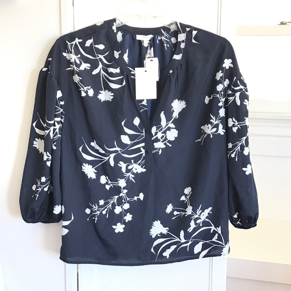 JOIE Eilga Floral Split Neck Blouse Navy White Top Women’s Size Large - Picture 3 of 16